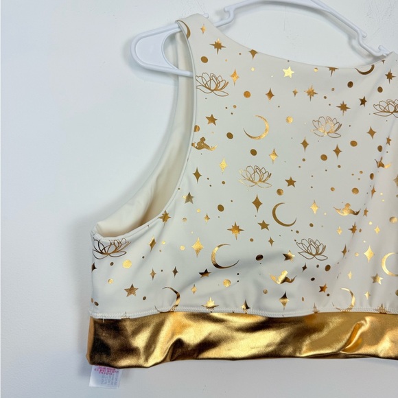 Jasmine Disney Aladdin Metallic Gold Sports
Bra Active Wear Top. Plus Size 1X. - Picture 7 of 14